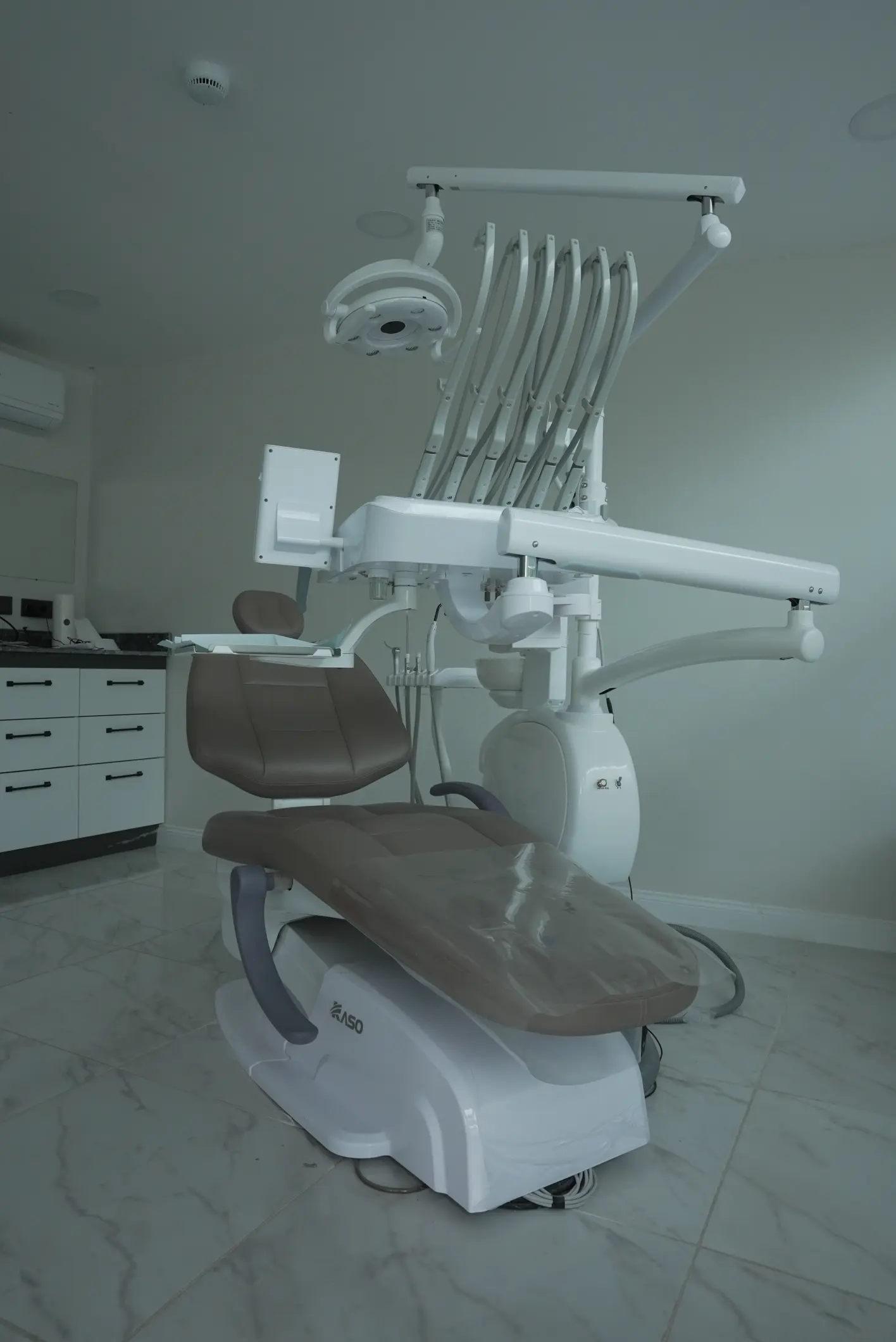 Diş implant prosedürü ve hasta bakım süreci