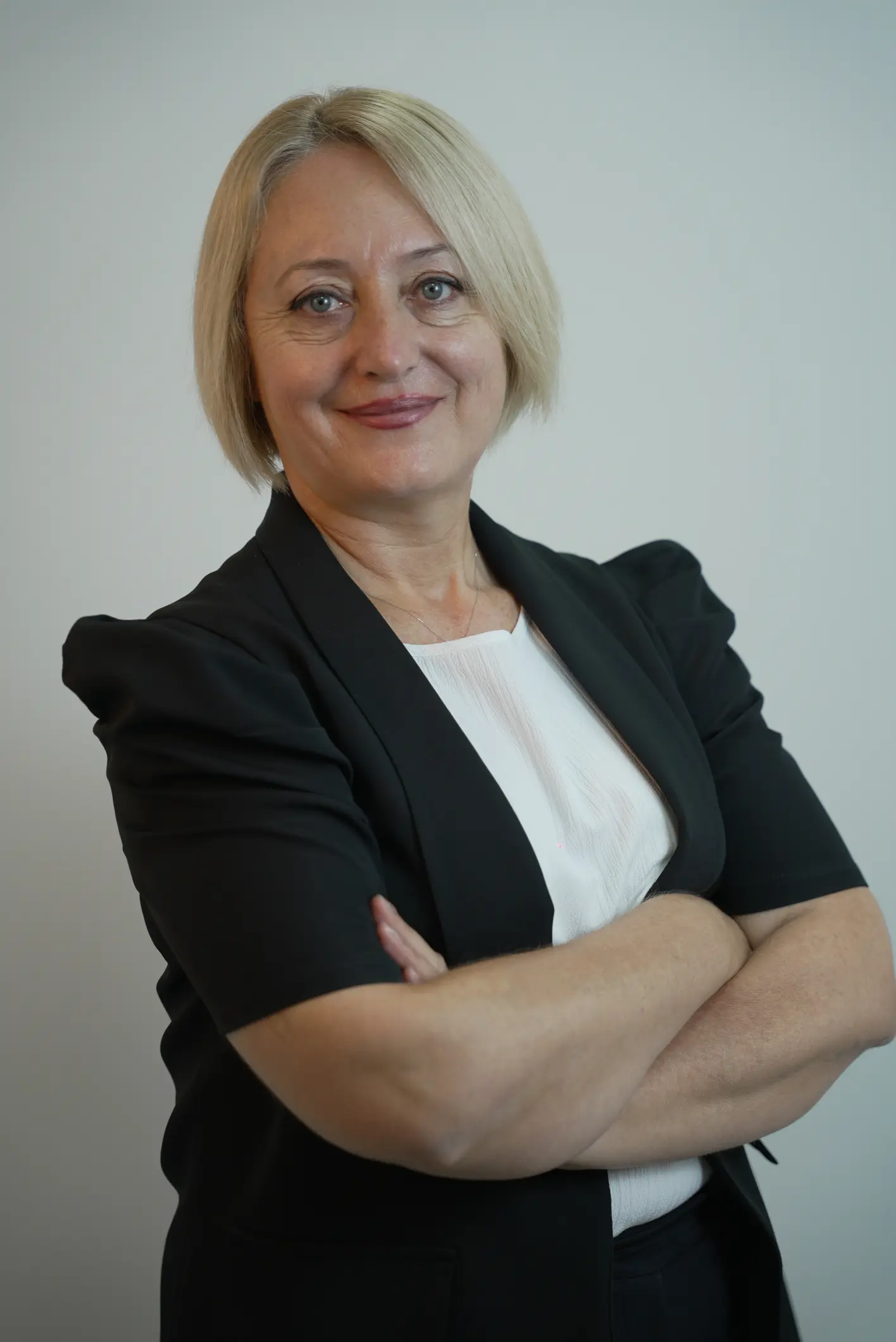 Nina - Satış Uzmanı